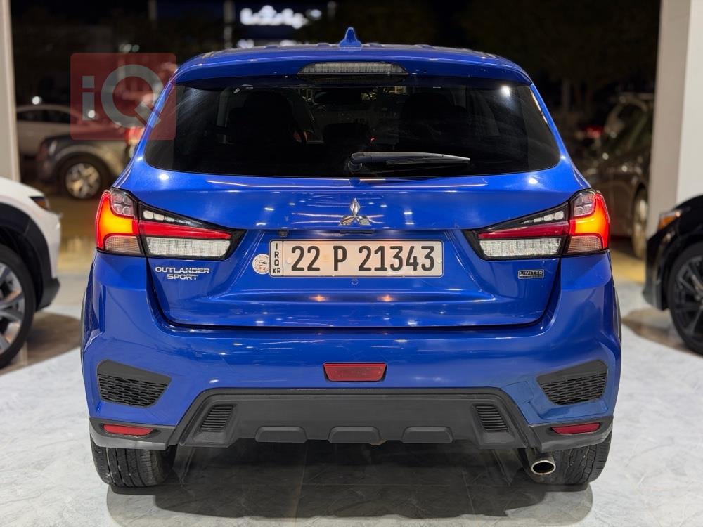 ميتسوبيشي أوتلاندر سبورت